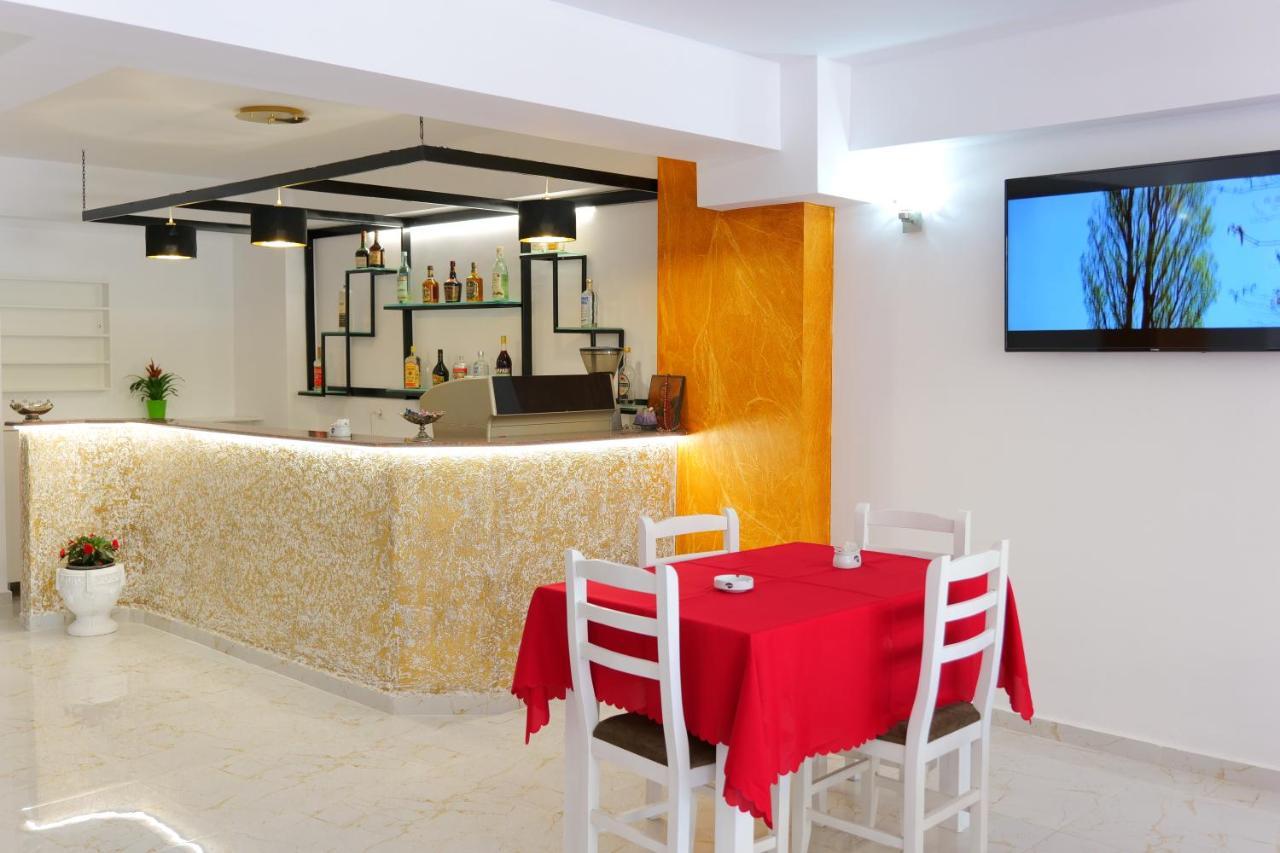 Elite Hotel ซารานเดอ ภายนอก รูปภาพ