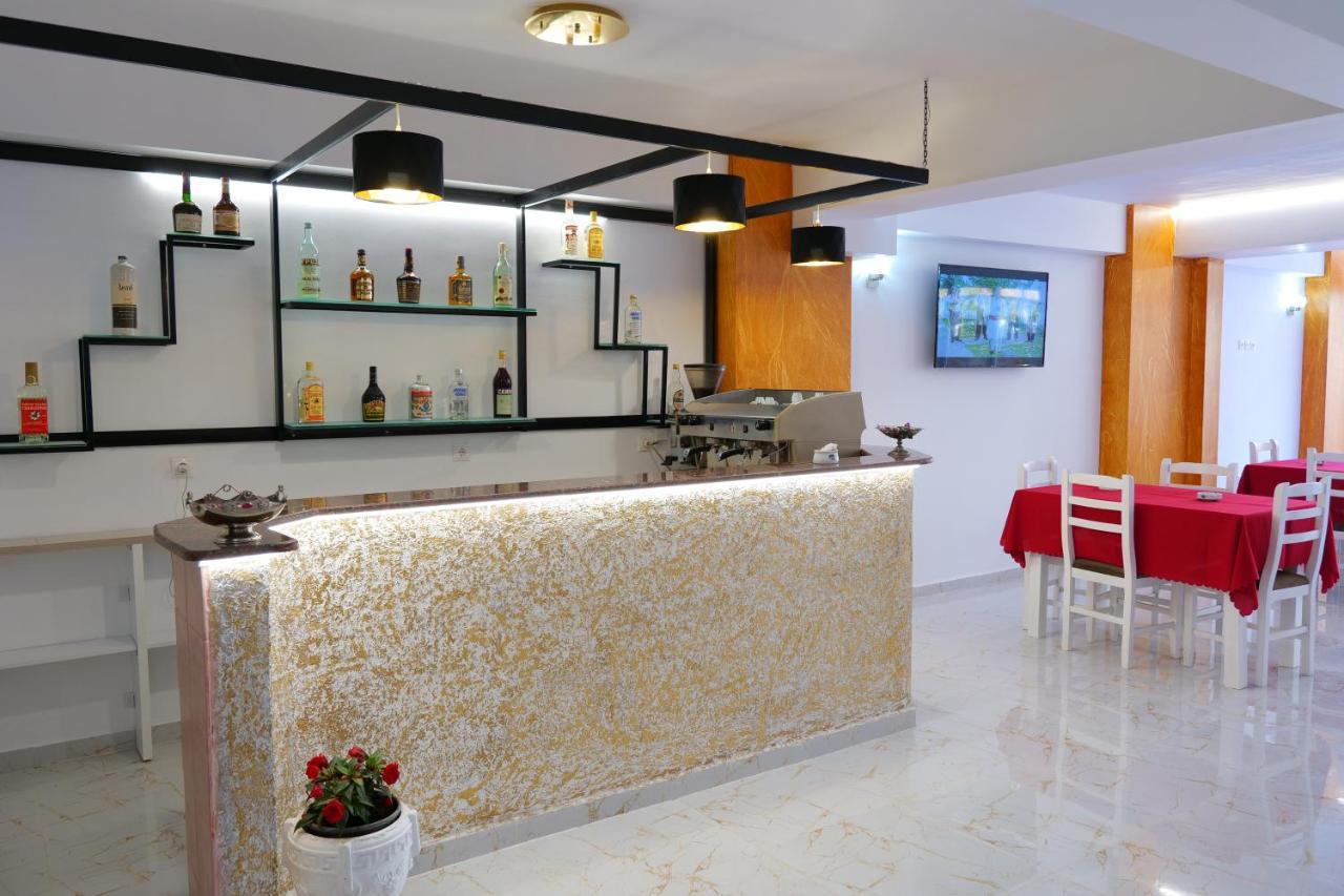 Elite Hotel ซารานเดอ ภายนอก รูปภาพ